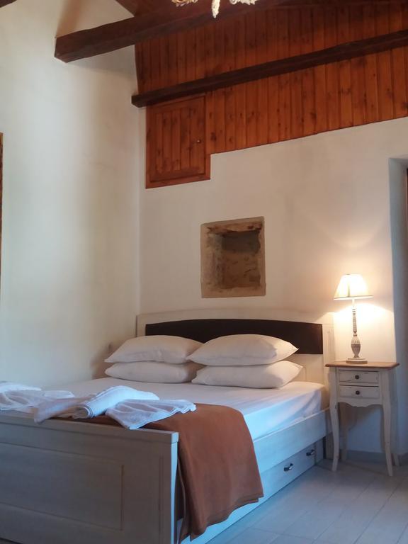 Heracles Traditional Cretan Houses Spilion Room photo